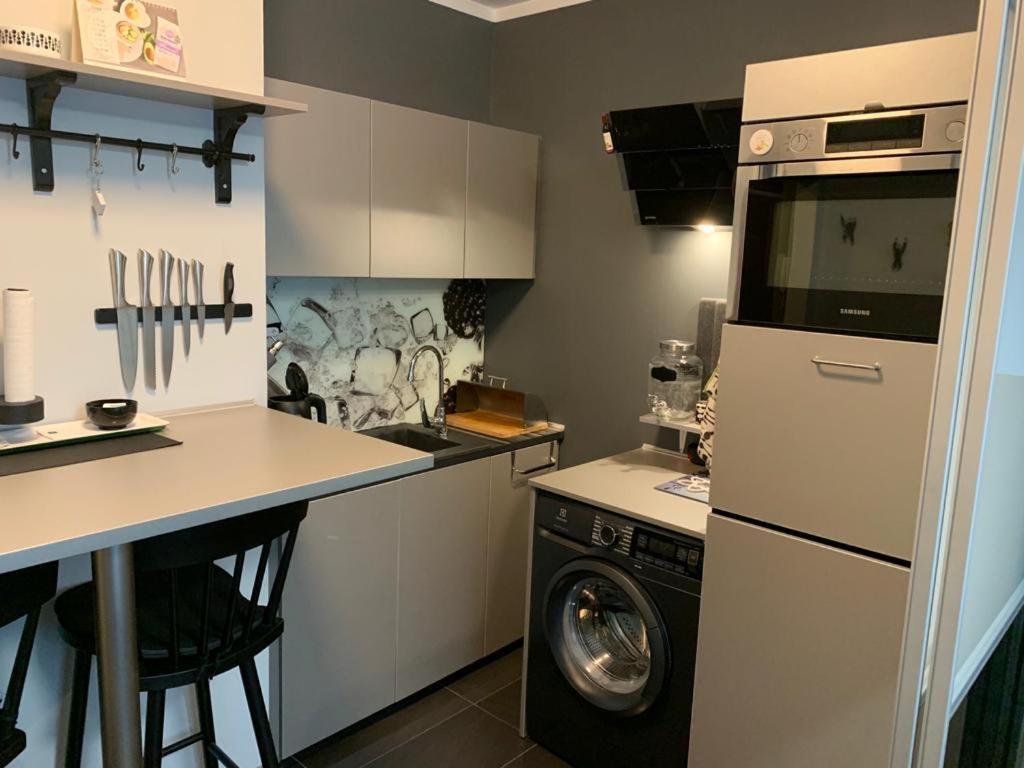 Ingress Apartment บือตอม ภายนอก รูปภาพ